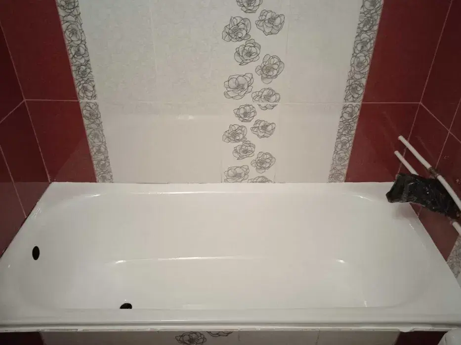 Bath after resurfacing in London