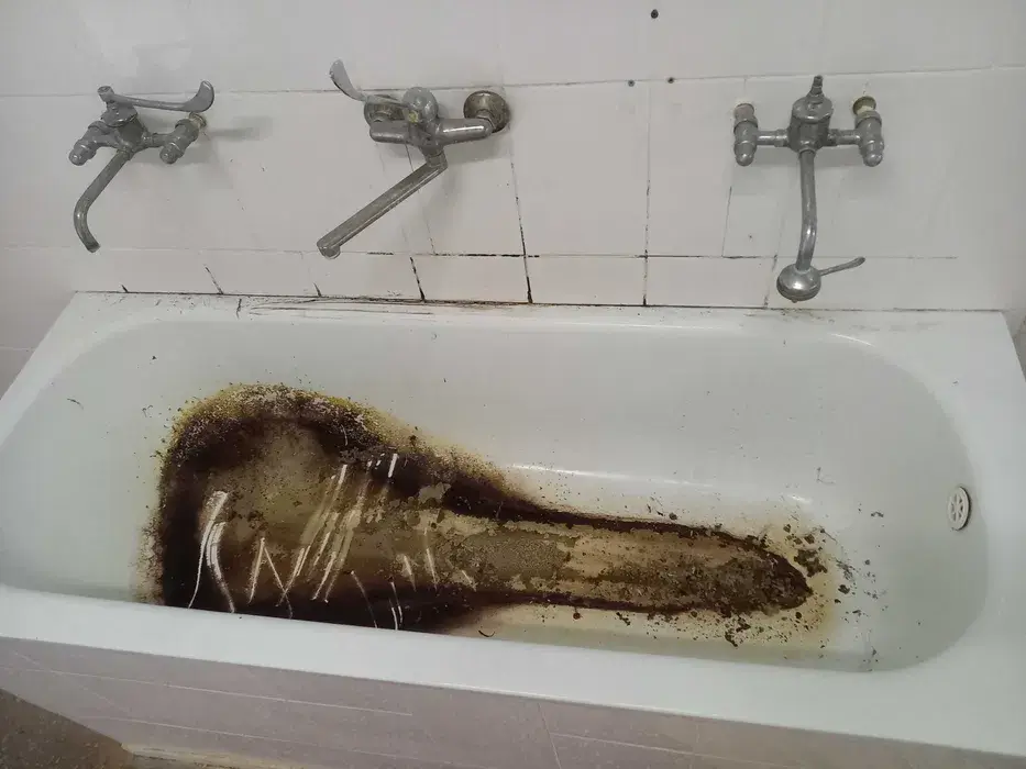 Bath before restoration in London